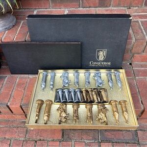 Rare Vintage 1962 Conqueror Sculptured Chess By Peter Ganine Pleasantime Game